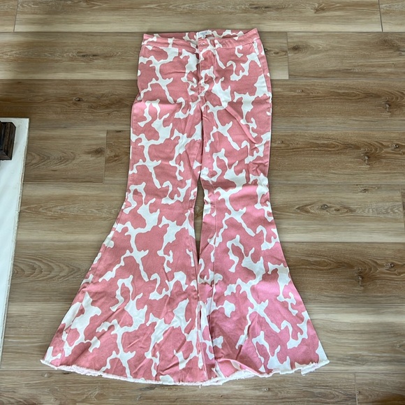 Pink cowprint flare pants - Picture 1 of 2